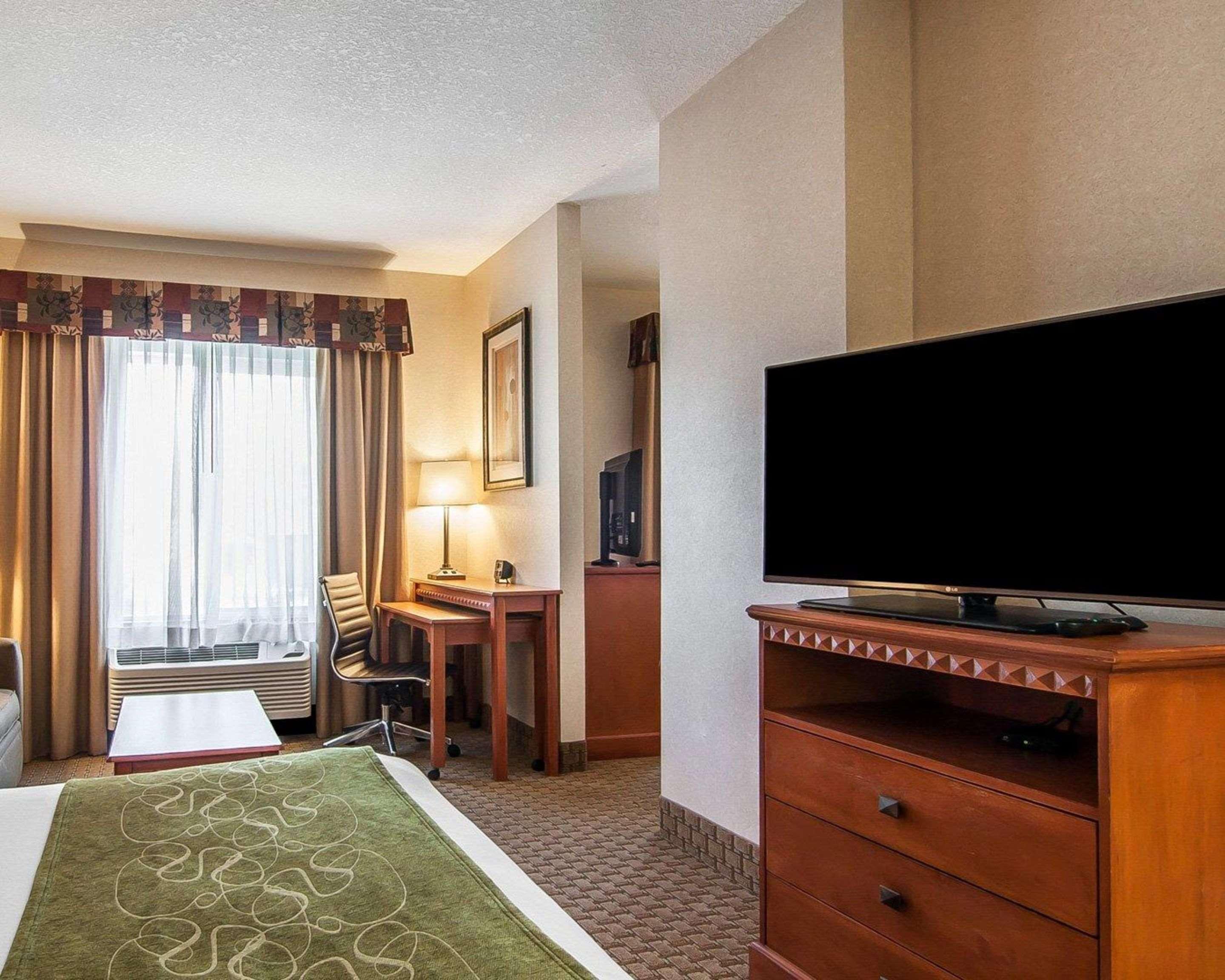 Comfort Airport Hotel 3*