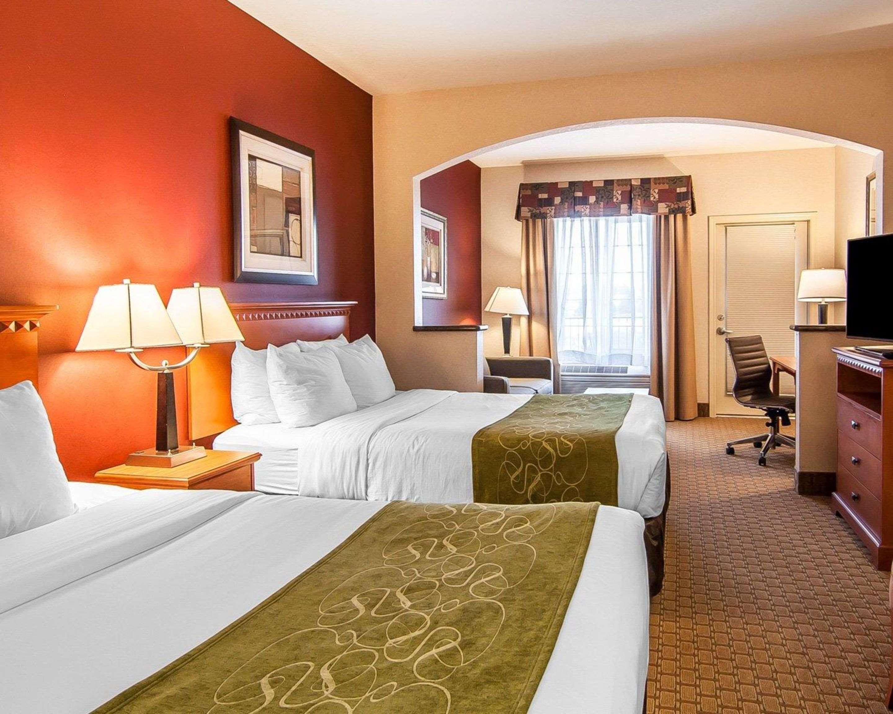 Comfort Airport Hotel 3*
