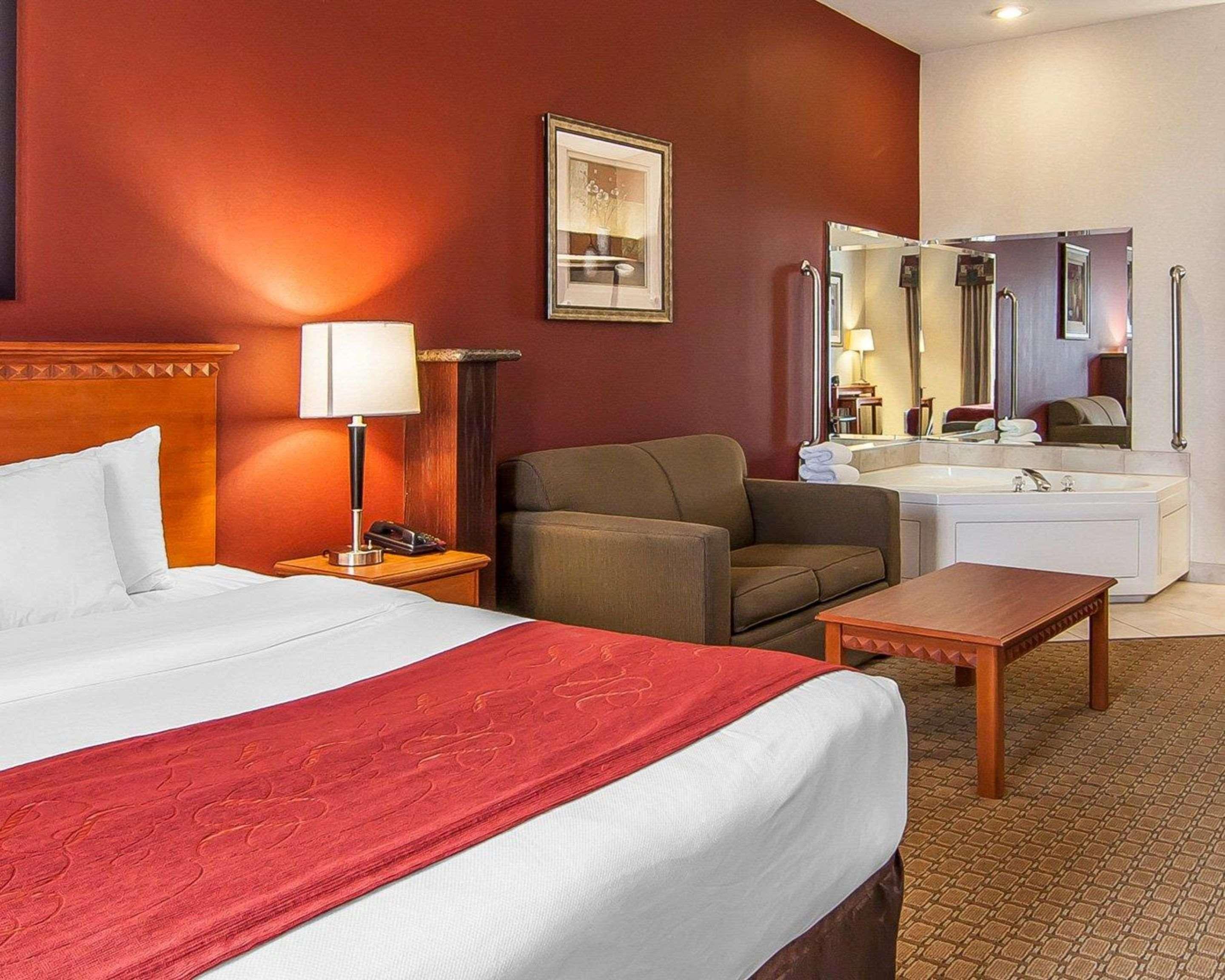 Comfort Airport Hotel 3*