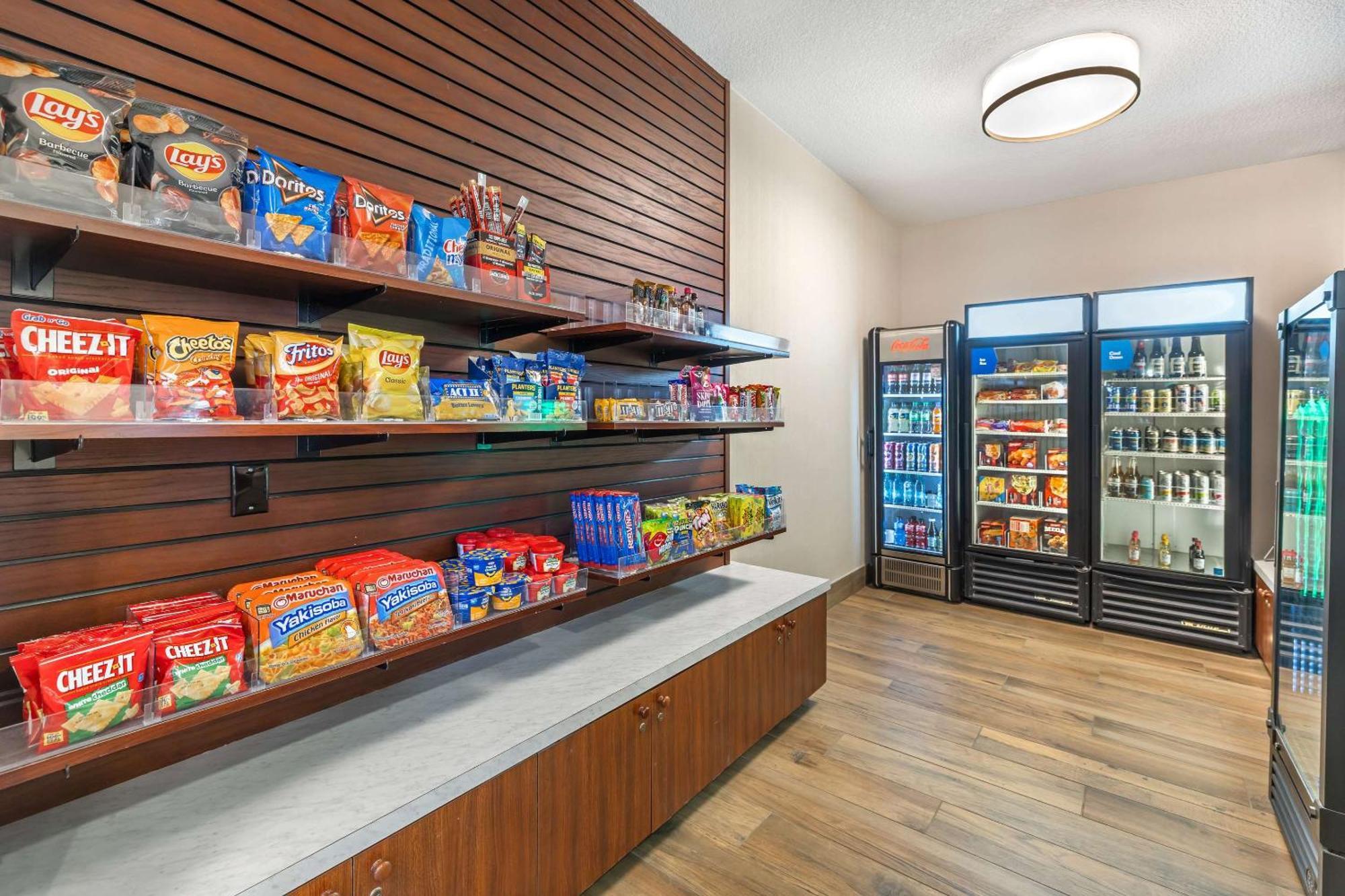 Hotel Comfort Airport Redmond